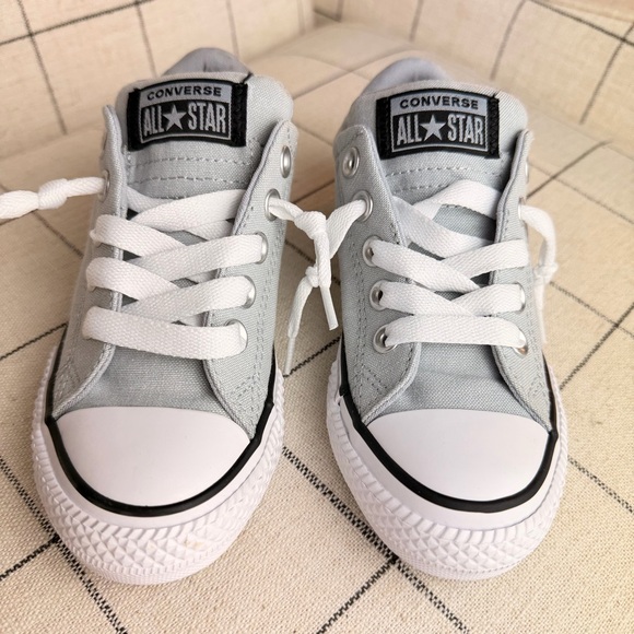 Converse Chuck Taylor All Star Pull On Laces Kids Gray Sneakers 13 NWT - Picture 3 of 8